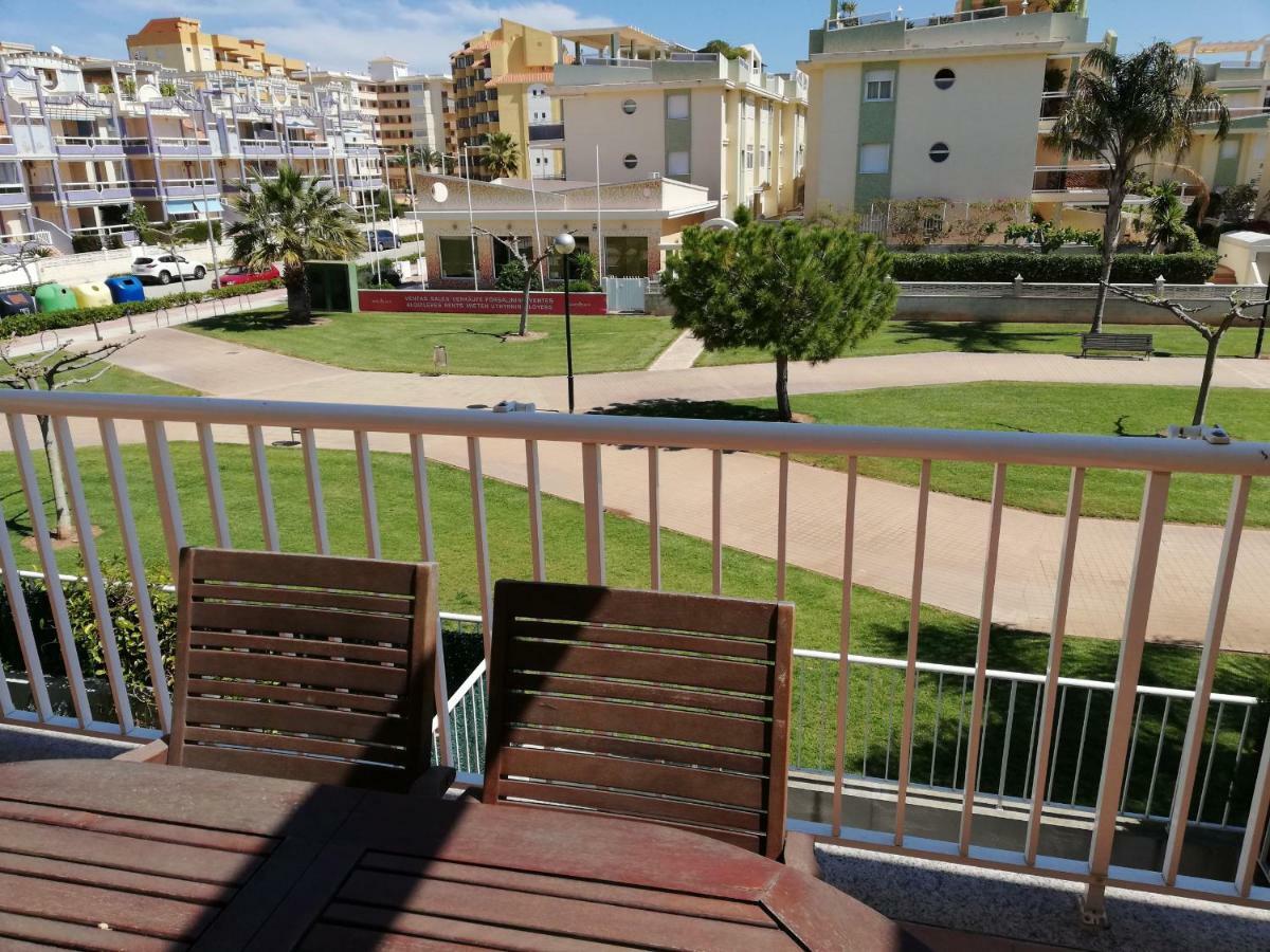 Las Terrazas Solo Familias Serviplaya Playa De Xeraco Luaran gambar